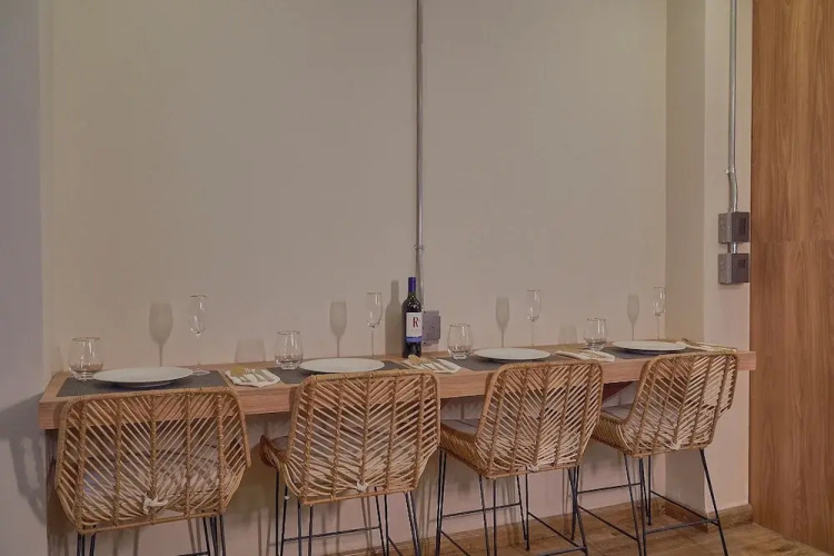 One Apartments Lleras