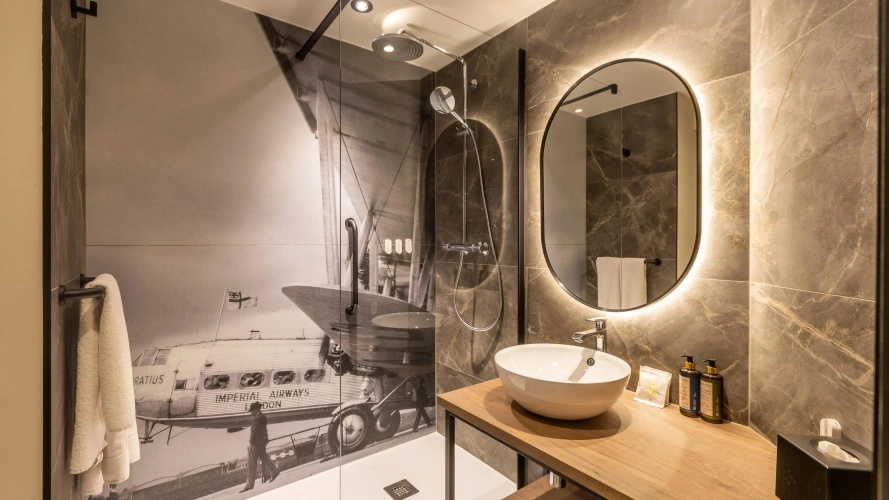 Standard Twin room