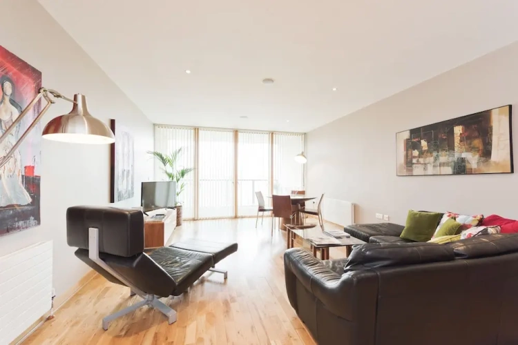 2 Bedrooms Apartment with balcony