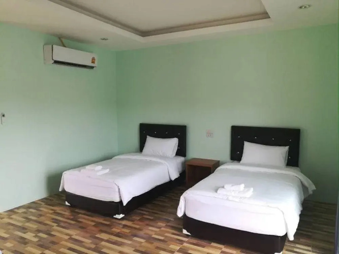 Lake Hill Resort