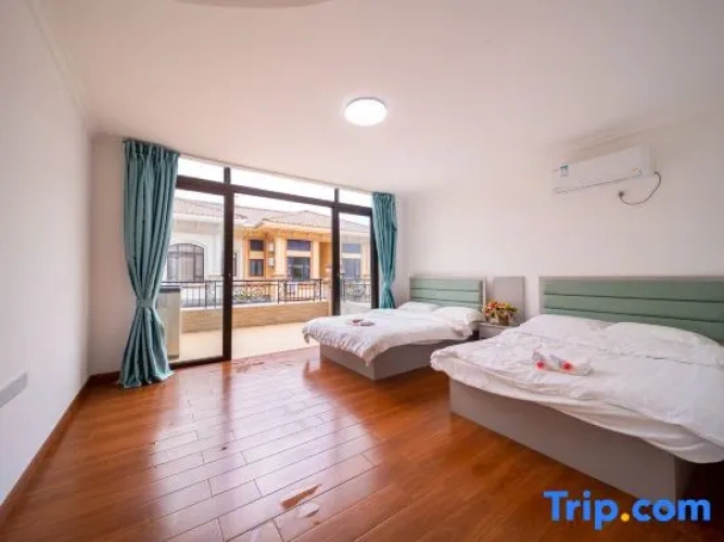 4 Bedrooms Villa
