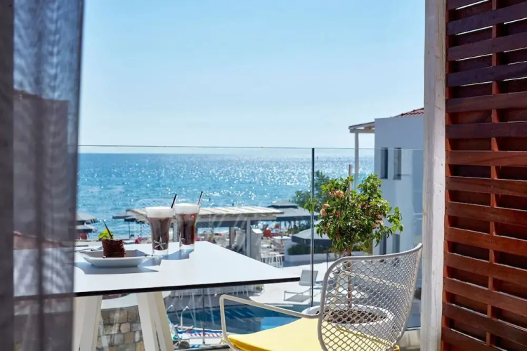 Icon Suites