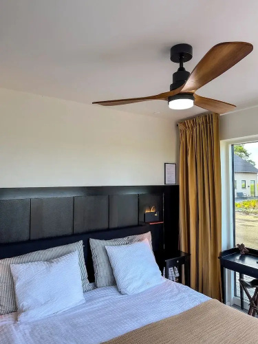 Seaside Retreat & Hotel