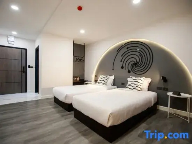SR Grand Hotel