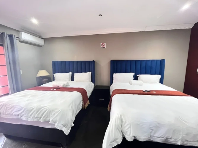 1 Bedroom Standard Double room with courtyard view