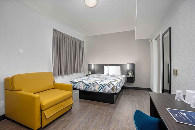Premium Quadruple room