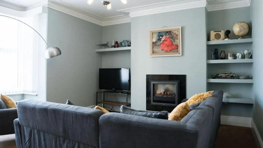 Apartment Number 4