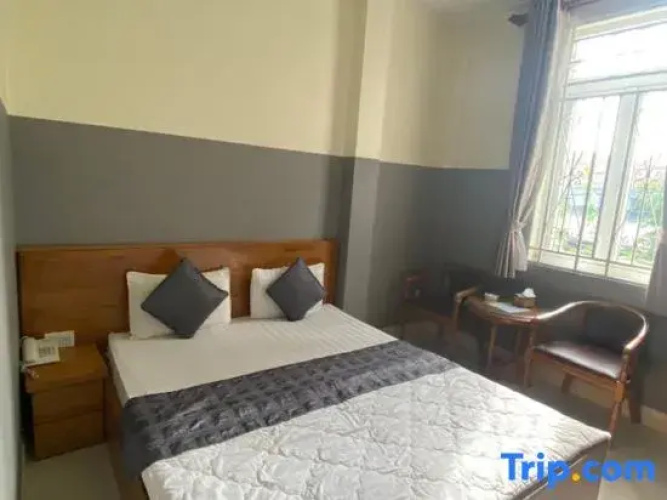 10h Hotel