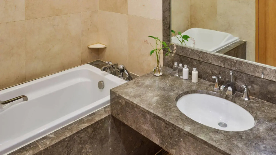 The Suites Hotel Naksan