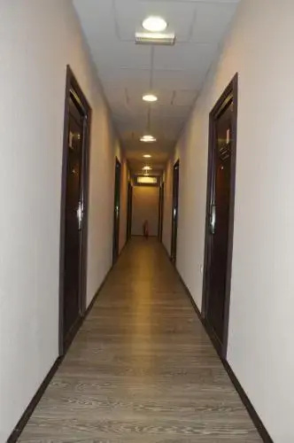 Tri-O Garni Hotel