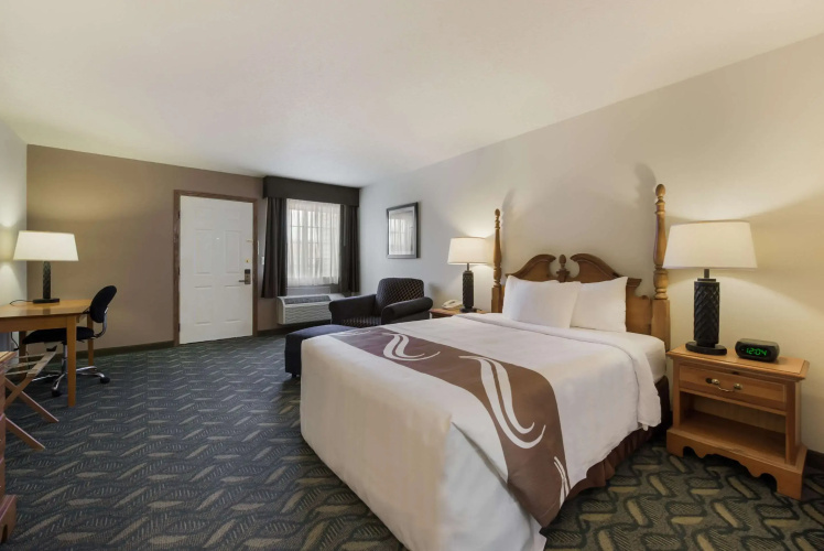 Quality Inn & Suites Red Wing