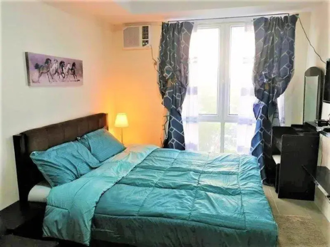 Studio Condominium - Short and Long Term Staycation