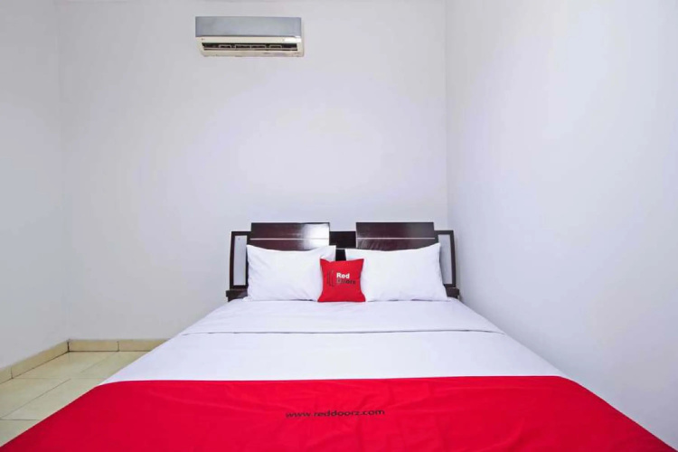 RedDoorz @ Pangeran Antasari 2