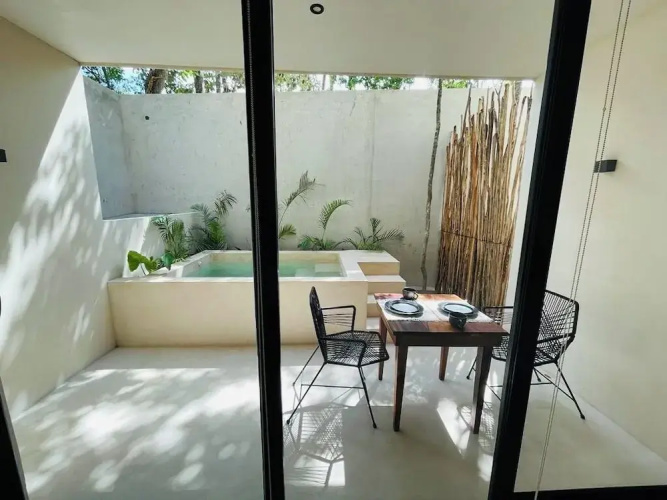 Private Jacuzzi with Pool  Studio S11