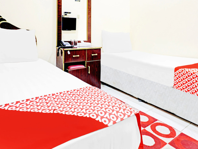 OYO 794 Great Country Hotel