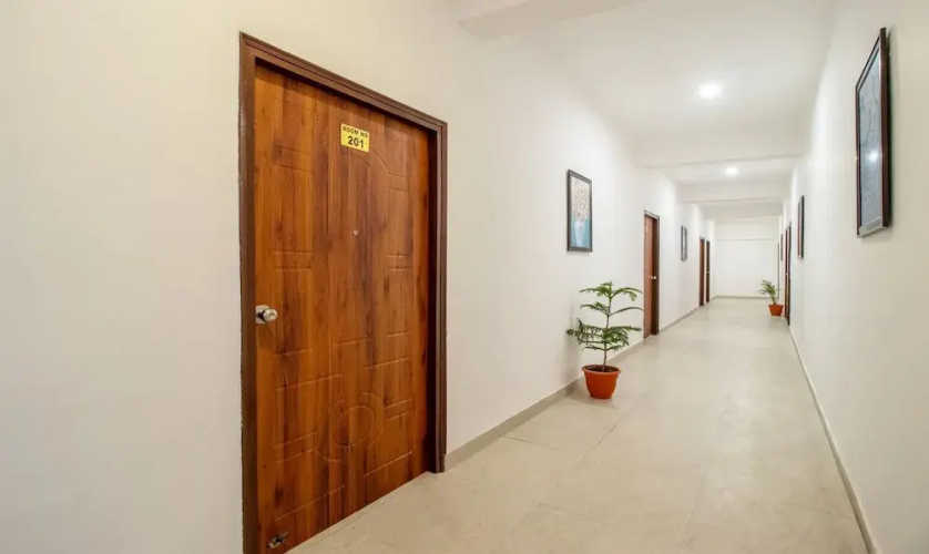 Treebo Shree Krishnam Residency