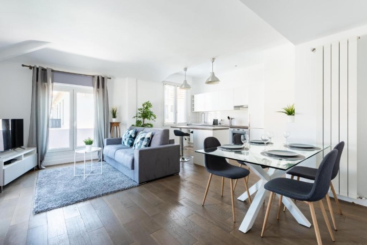 1 Bedroom Apartment