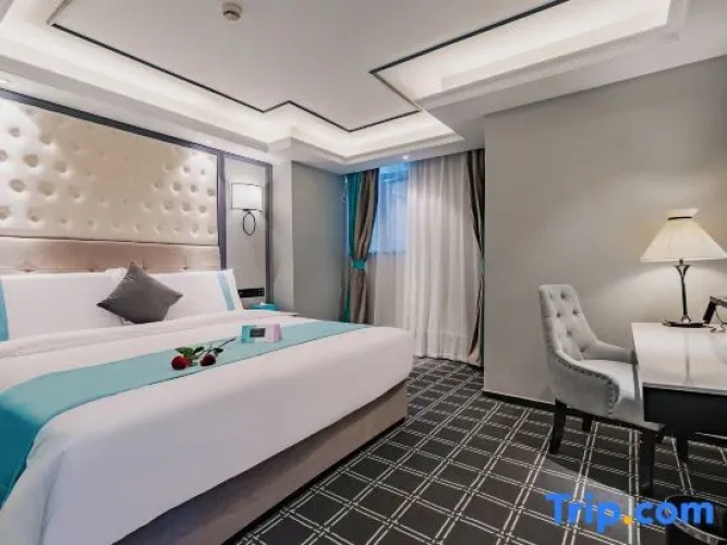 Deluxe Double Family room