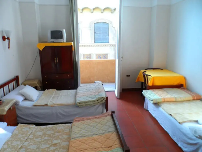 Triomphe Hotel