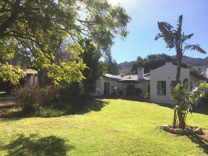 2 Bedrooms Villa