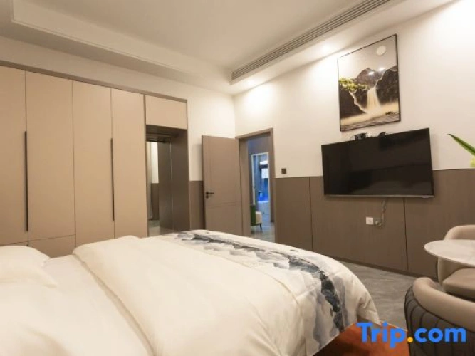 Luxury Suite