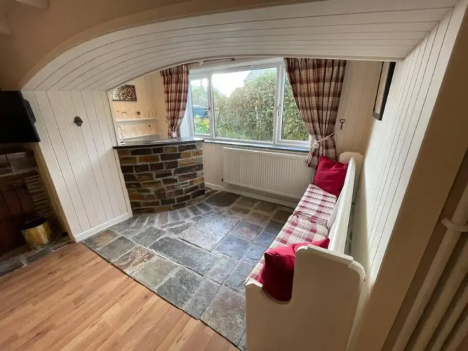 Two bedroom Rock Cottage, Delabole