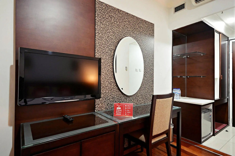 ZEN Rooms Menteng Gondangdia
