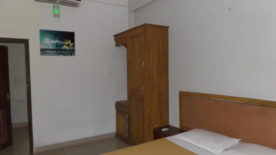 Punna Residency