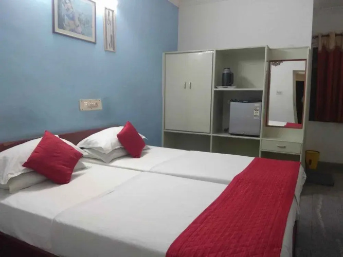 Hotel Sapthagiri Balla