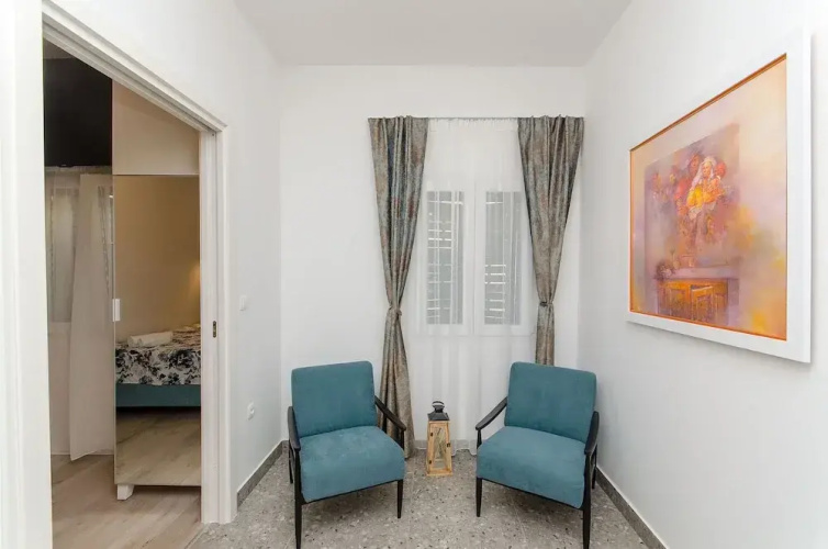 Apartment Lapis