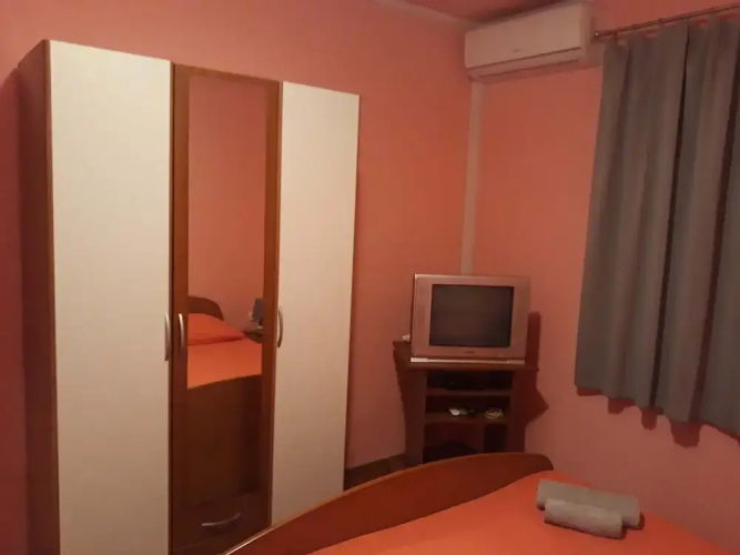 Apartments Limuni