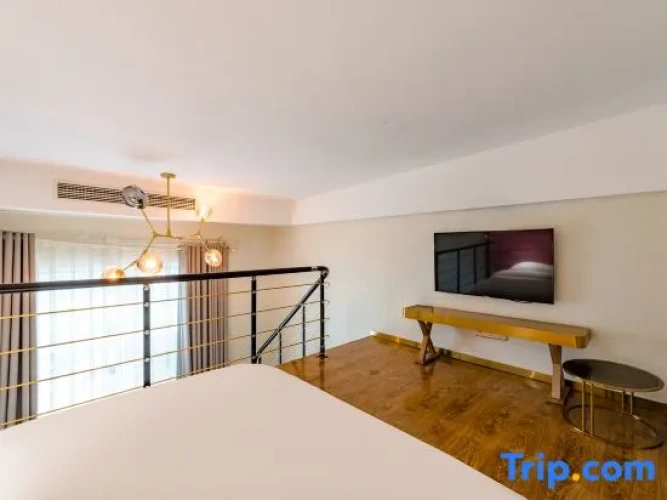 Deluxe Duplex Suite