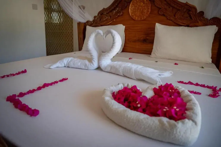 Blue Waves Hotel