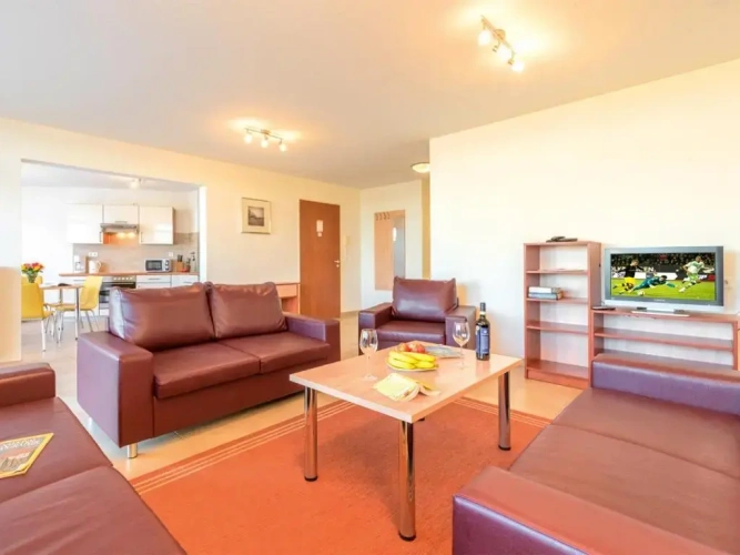 2 Bedrooms Apartment