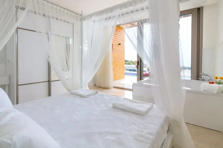 Villa Likapa 3