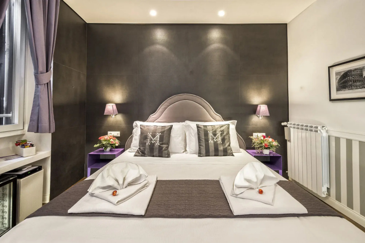 Magenta Luxury Sant'Anna