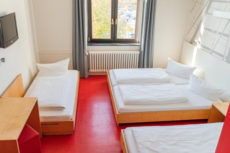 Standard Quadruple room