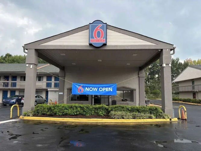 Studio 6 Suites Charlotte, Nc - Northlake - Charlotte, NC