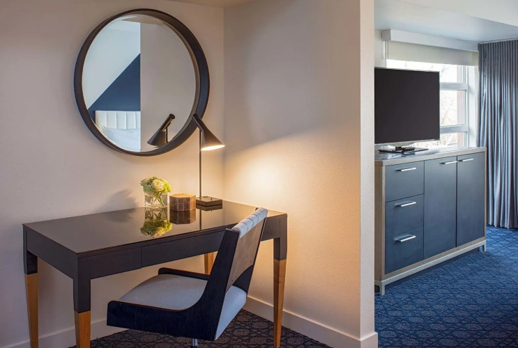 River's Edge Hotel Portland, Tapestry Collection by Hilton