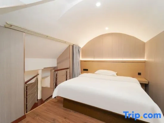 Double Family Duplex Suite
