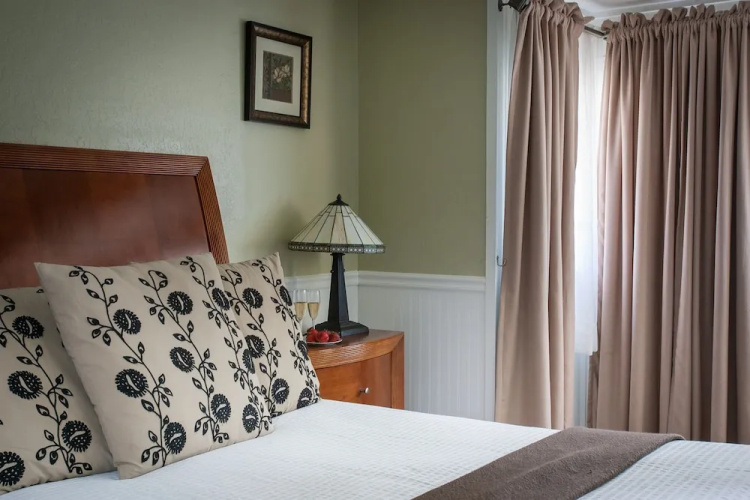 Craftsman Inn
