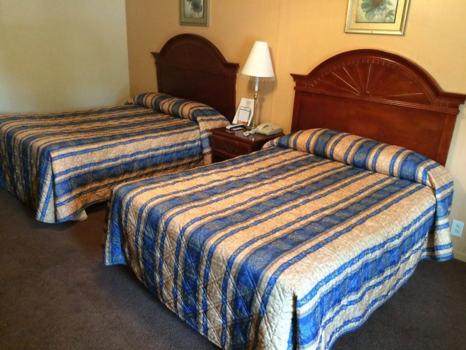 Howard's Motel