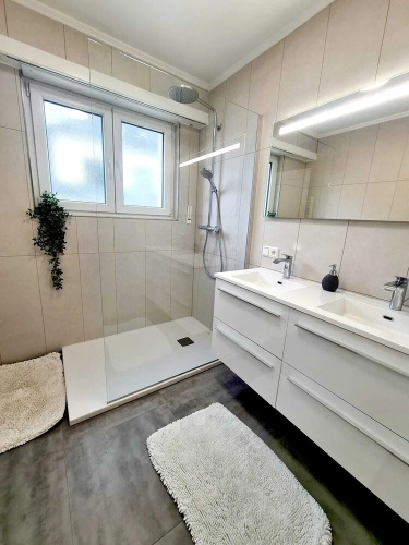 New 2bedrooms in Center Terrace&Parking