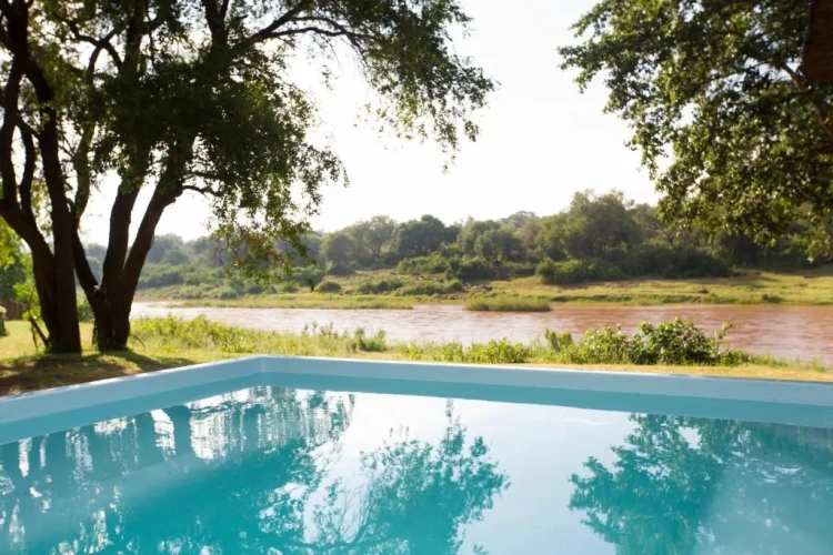 Standard Double room with river view