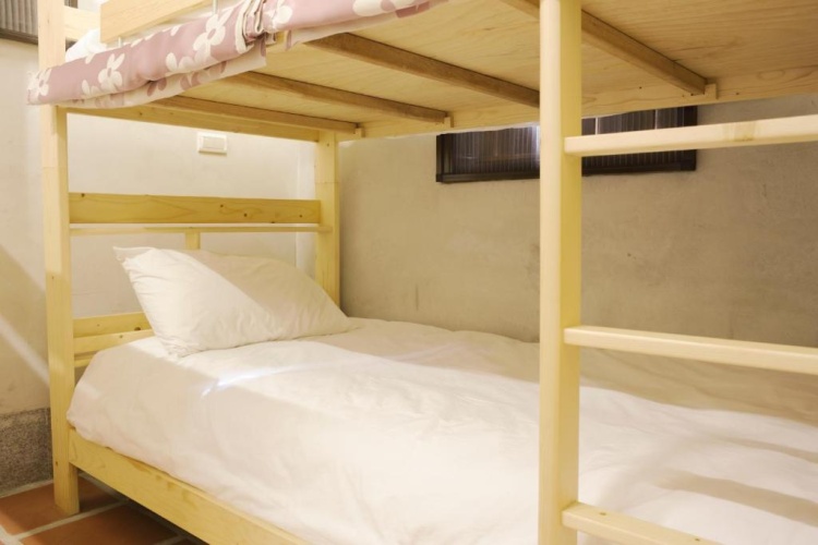 Bed in Dorm