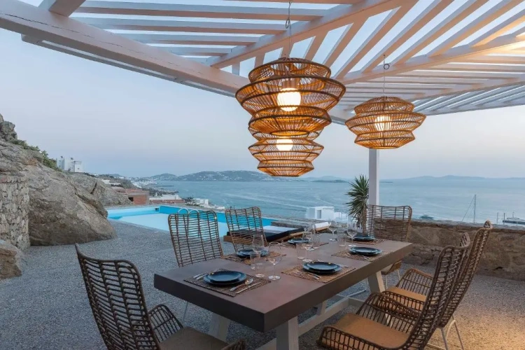 5 Bedrooms Deluxe Villa