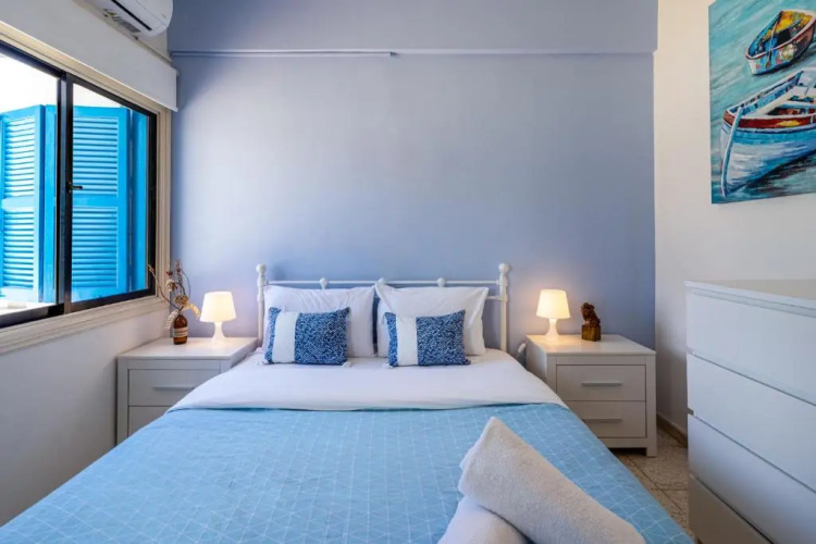 Sea Breeze 1-BR Apt & Pool in Pyla