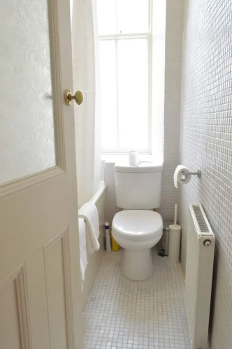 Bright 2 Bedroom Dalry Apartment