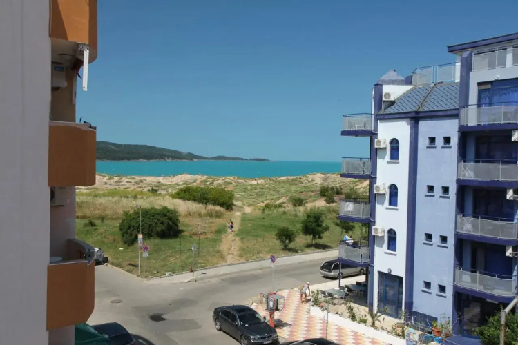 Salena Hotel