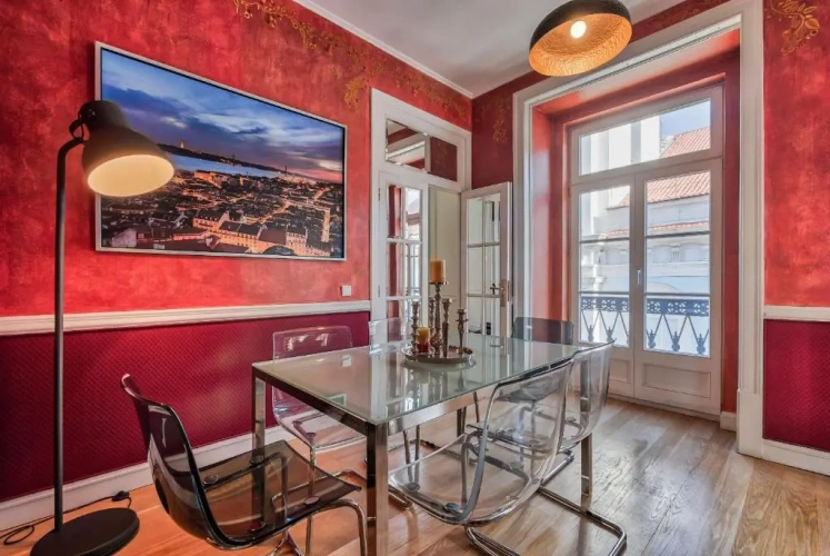 Deluxe Apartment